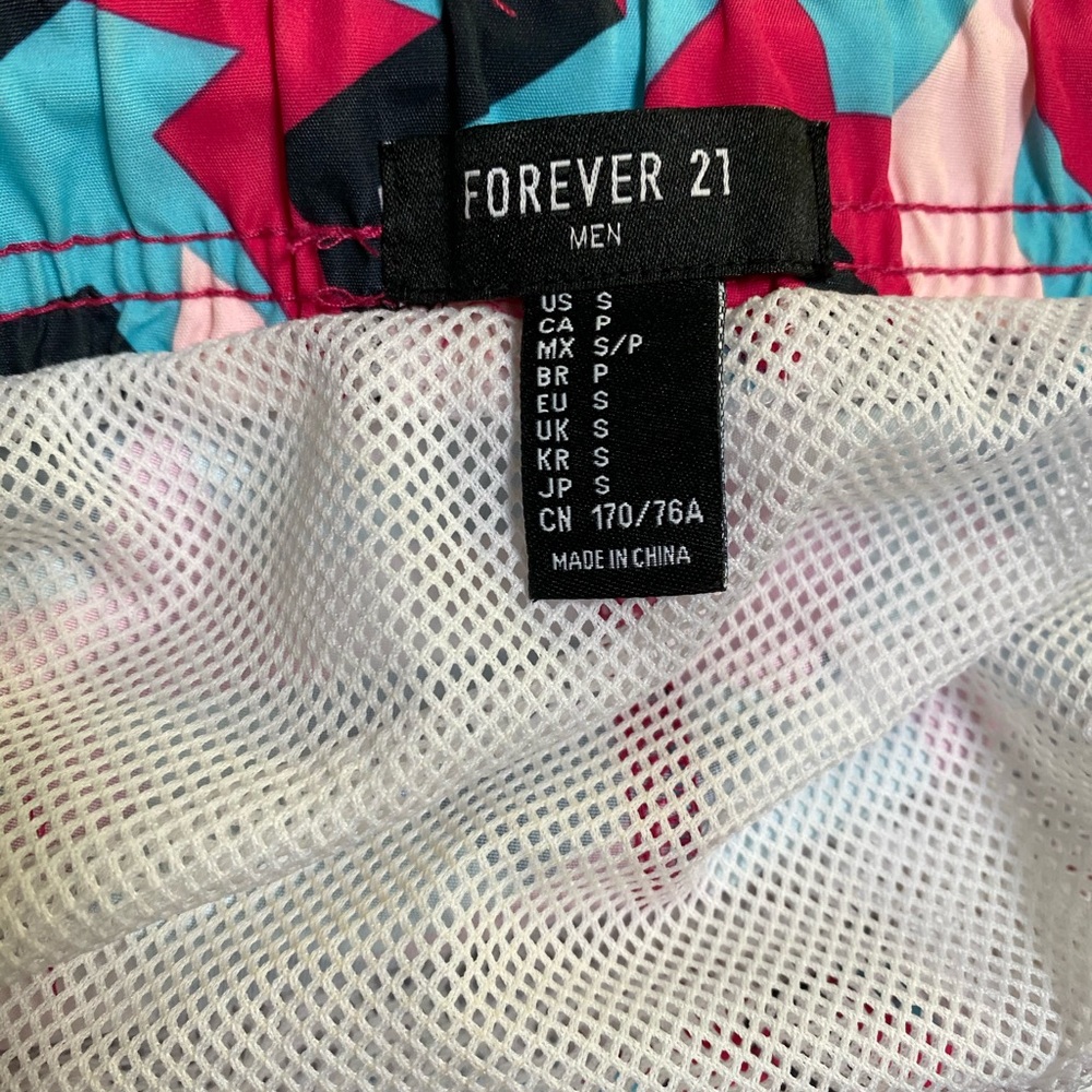 Mens swim trunks - Picture 3 of 3